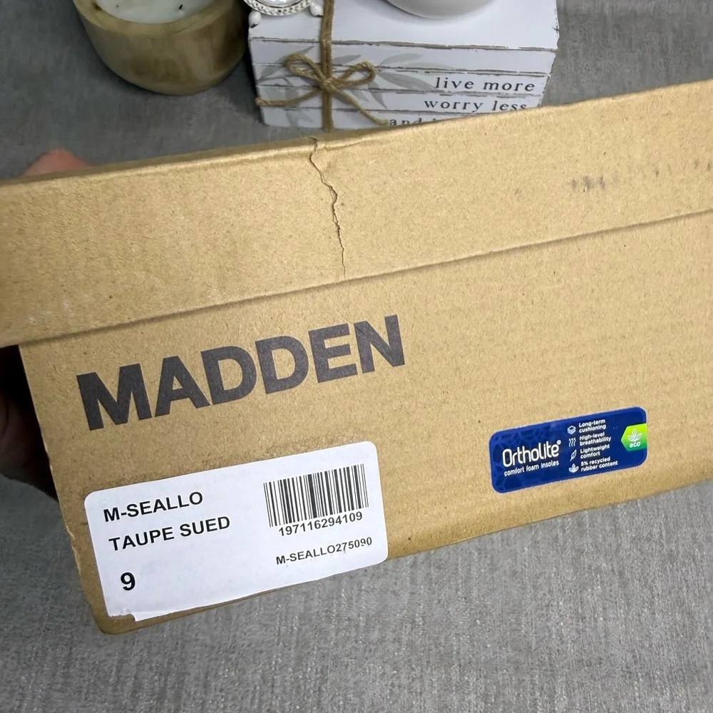 Steve Madden Men’s Dress Loafers Size 9 Beige Buckle Slip On Business Casual NIB - Picture 4 of 4